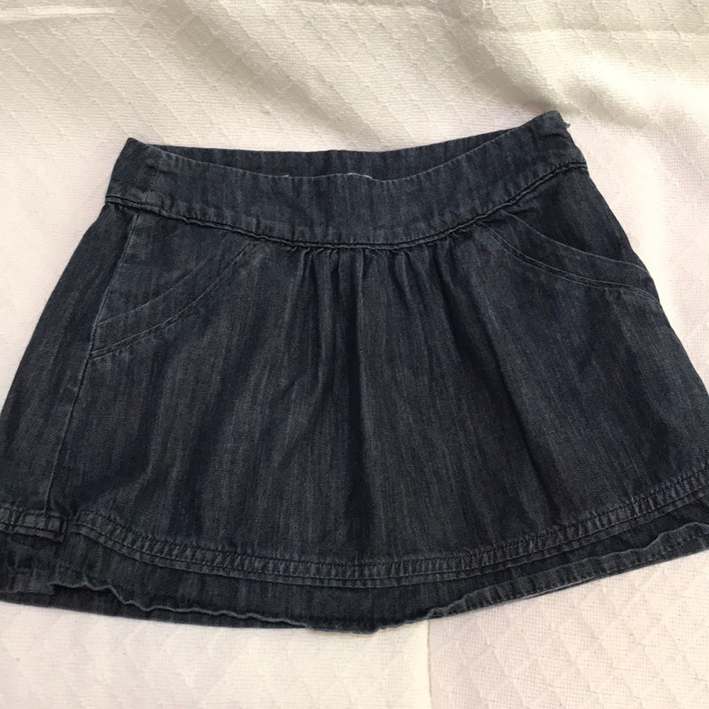 {American Eagle} Lightweight Denim Mini Size 6